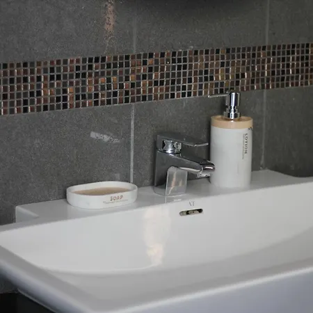 The Apartment Verona - With Restaurant Experience Partner *